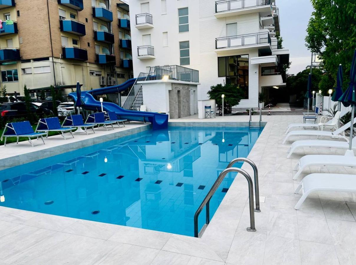 Clubhotel Residence Cesenatico Luaran gambar